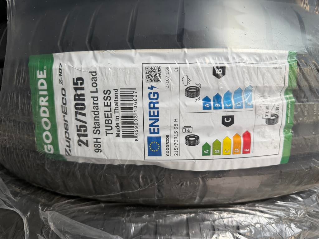 Pneus 215/70R15 98H, Neuf, 15 pouces, 215 mm, Enlèvement ou Envoi