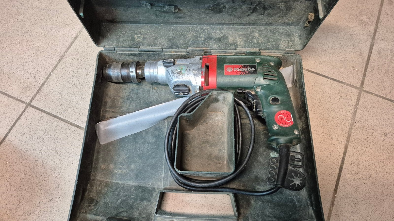 Metabo klopboormachine, Ophalen, Gebruikt, Boormachine, Variabele snelheid