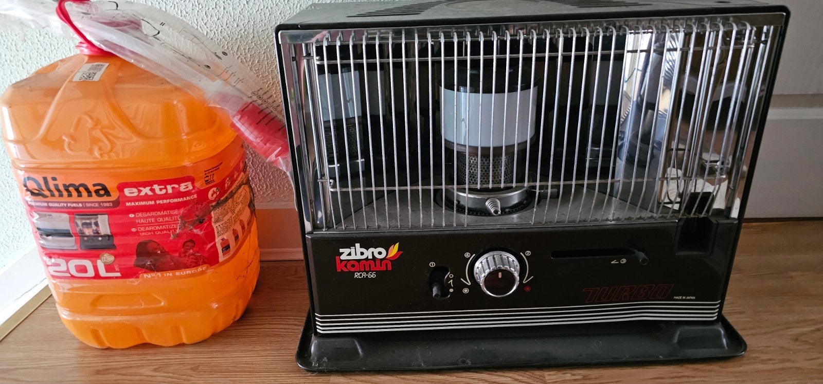 zibro kamin rca 66 met nog 20l petroleum en pompje, Dieren en Toebehoren, Hondenhokken, Ophalen