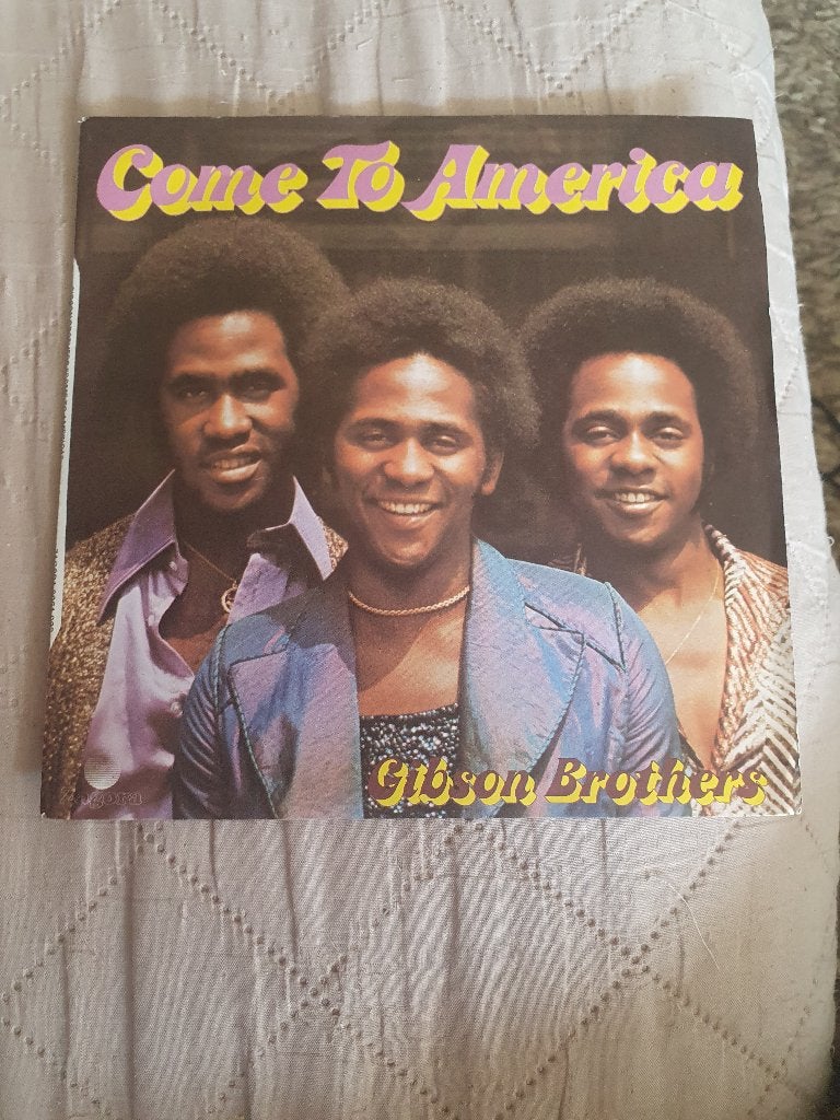 S - Gibson Brothers – Come To America - 1977, CD & DVD, Latino et Salsa, Enlèvement ou Envoi, 7 inch, Comme neuf