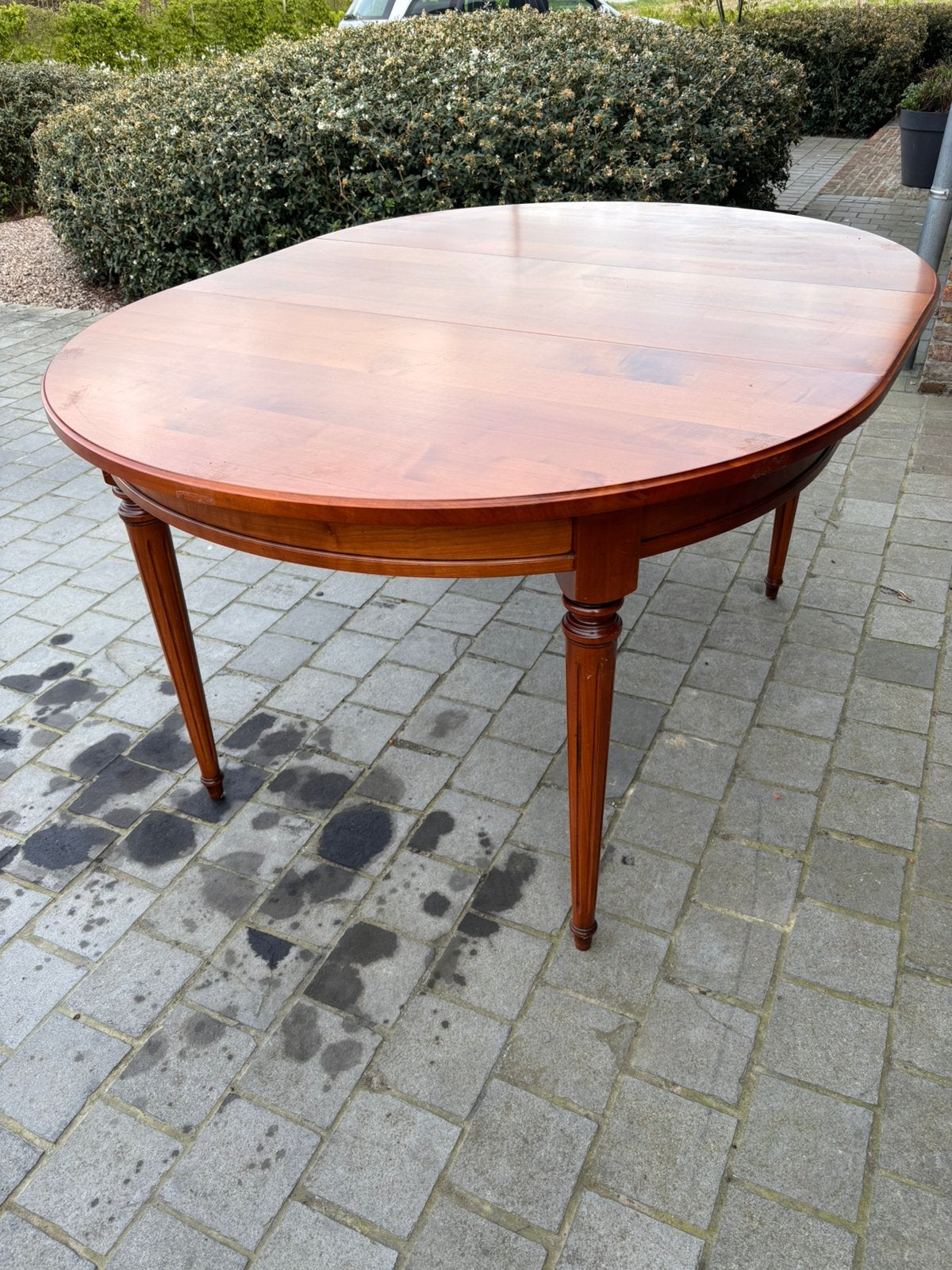 Antieke handgemaakte tafel, Ophalen