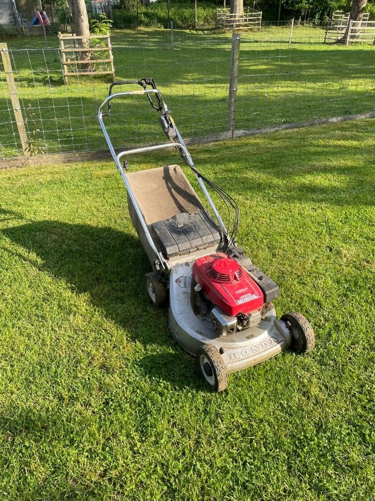 Honda HR216 - grasmaaier, Tuin en Terras, Grasmaaiers, Ophalen, Cirkelmaaier, Honda, Gebruikt