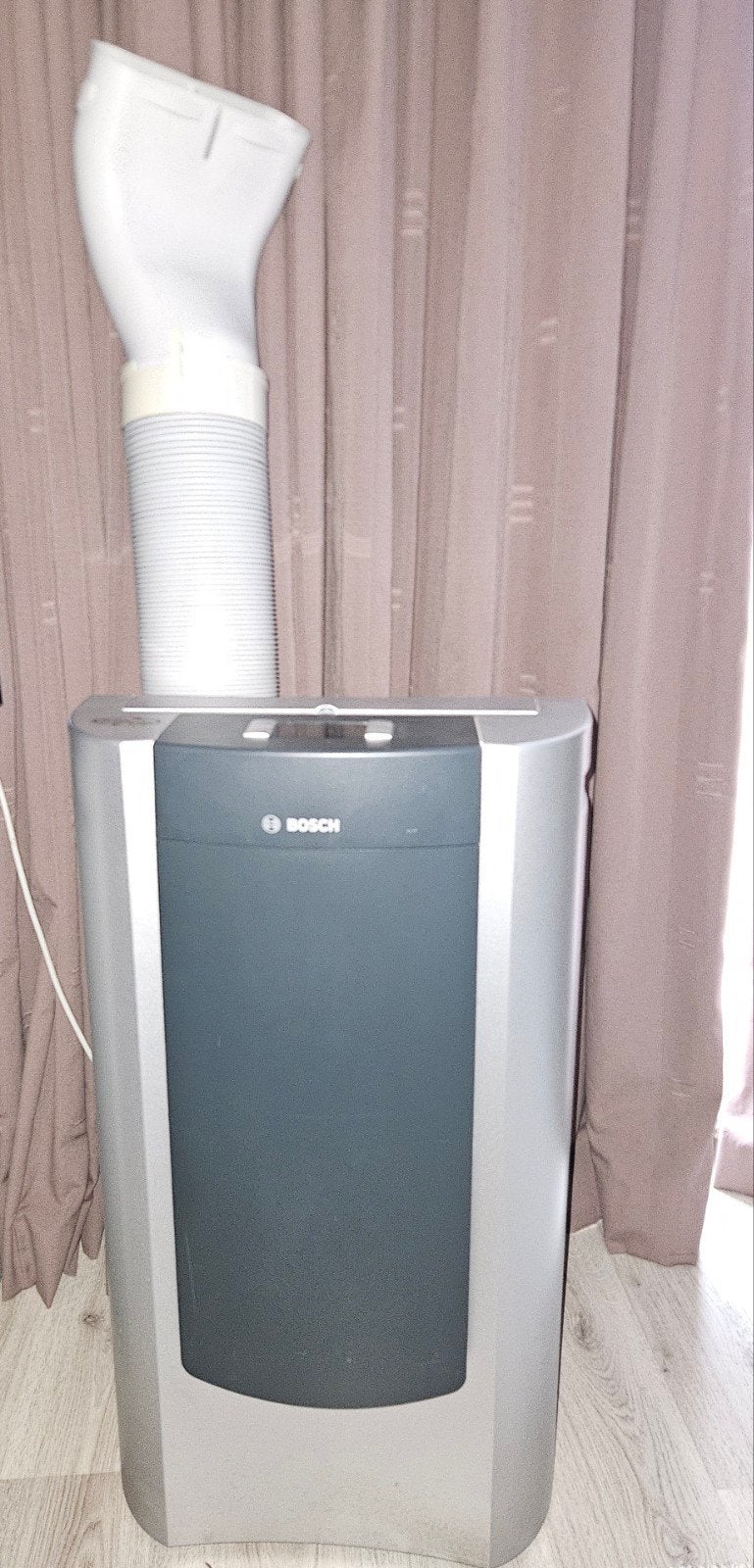 Mobiele Airco Bosch Koelvermogen 2400W, Elektronische apparatuur, Airco's, Ophalen, Gebruikt, 3 snelheden of meer, Koelen en Ontvochtigen