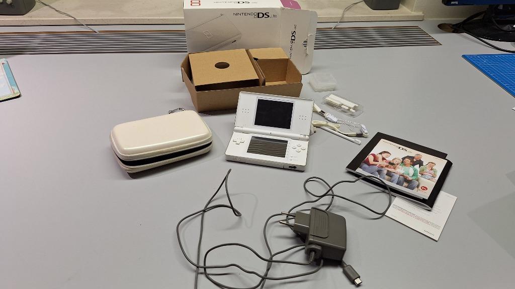 Nintendo DS Lite, Games en Spelcomputers, Spelcomputers | Nintendo DS, DS Lite, Ophalen
