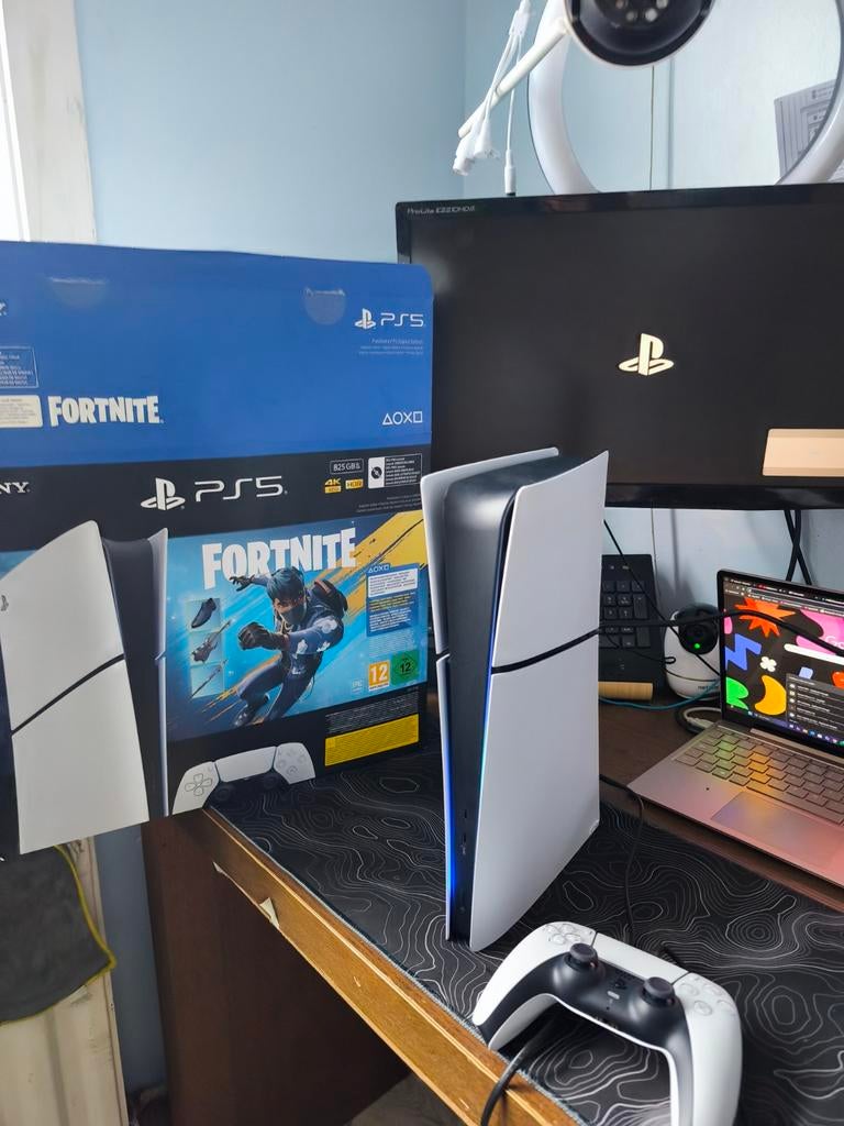 PlayStation 5 slim 825 Go comme neuf, Enlèvement ou Envoi