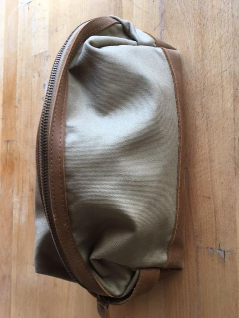 Tommy Hilfiger toilettas in stof - verlaagde prijs, Ophalen, Gebruikt, Bruin