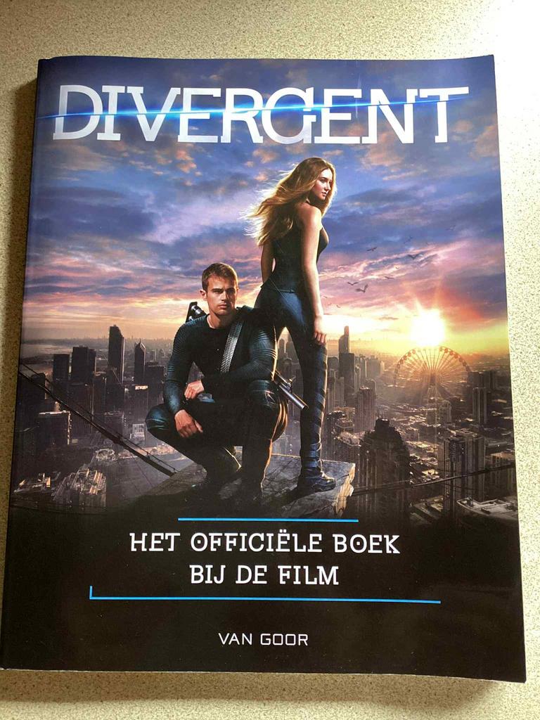 Divergent, Ophalen of Verzenden, Gelezen, Film- of Tv-bewerking