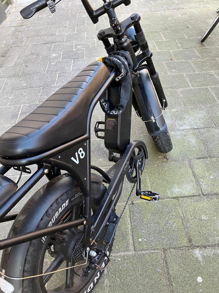ouxi v8 3.0, Zo goed als nieuw, 59 cm of meer, 50 km per accu of meer, Ophalen