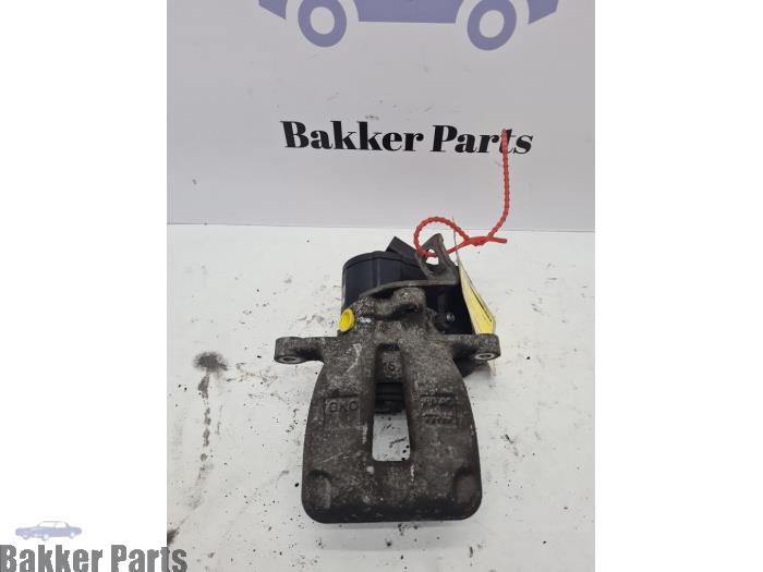 Etrier de frein (pince) arrière gauche d'un Volkswagen Pass, -, Volkswagen, -, 3 mois de garantie