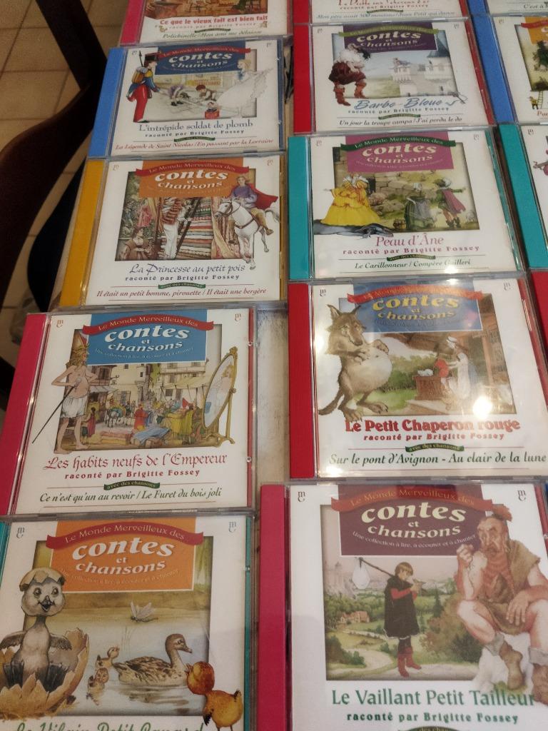 35 cd contes et chansons Brigitte Fossey, Enlèvement ou Envoi, Comme neuf