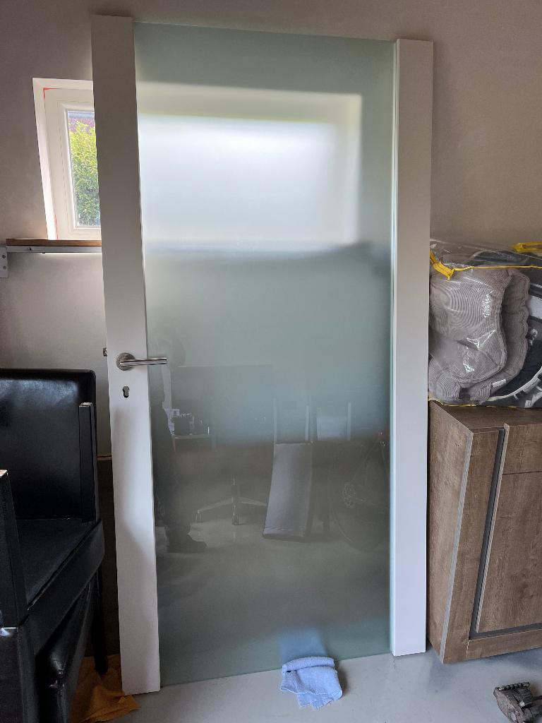 glazen binnendeur + omkasting, Doe-het-zelf en Bouw, Gebruikt, Binnendeur, 200 tot 215 cm, Glas