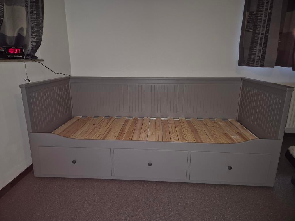 Bed TOPSTAAT met 3 opberglades EN MATRAS  Topstaat, Huis en Inrichting, Ophalen