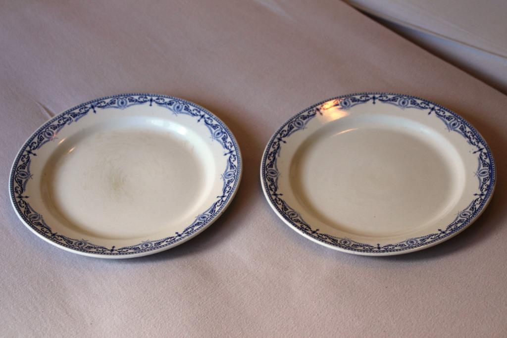 Massena B.F.K.  2 grote borden, Enlèvement ou Envoi, Utilisé, Porcelaine, Assiettes(s)