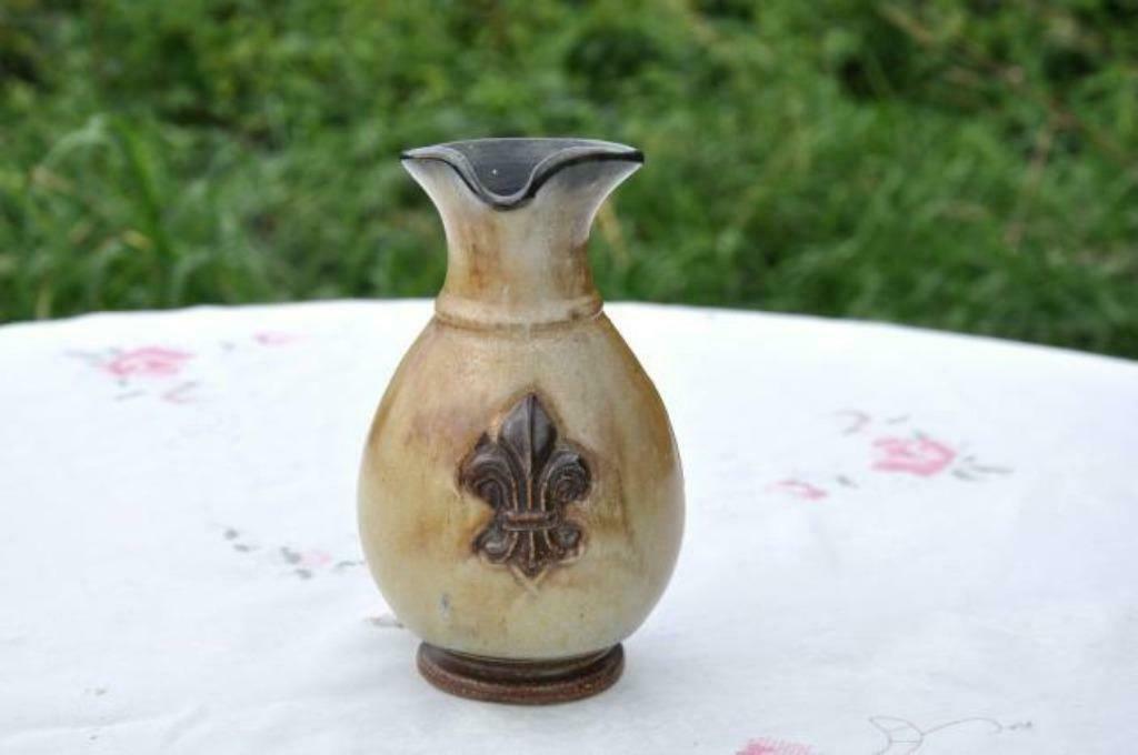 §  pichet tourné a la main guerin fleur de lys, Enlèvement ou Envoi