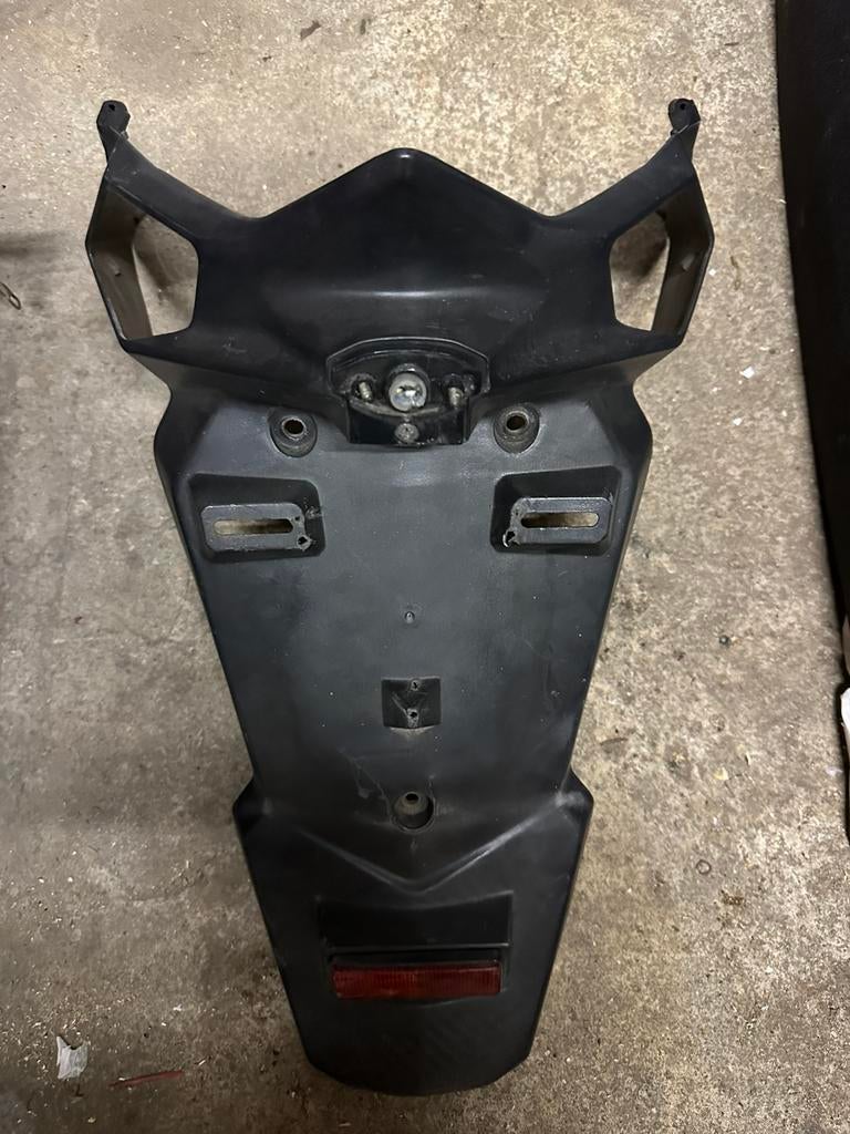 Spatbord achter sym orbit 3, Vélos & Vélomoteurs, Enlèvement, SYM