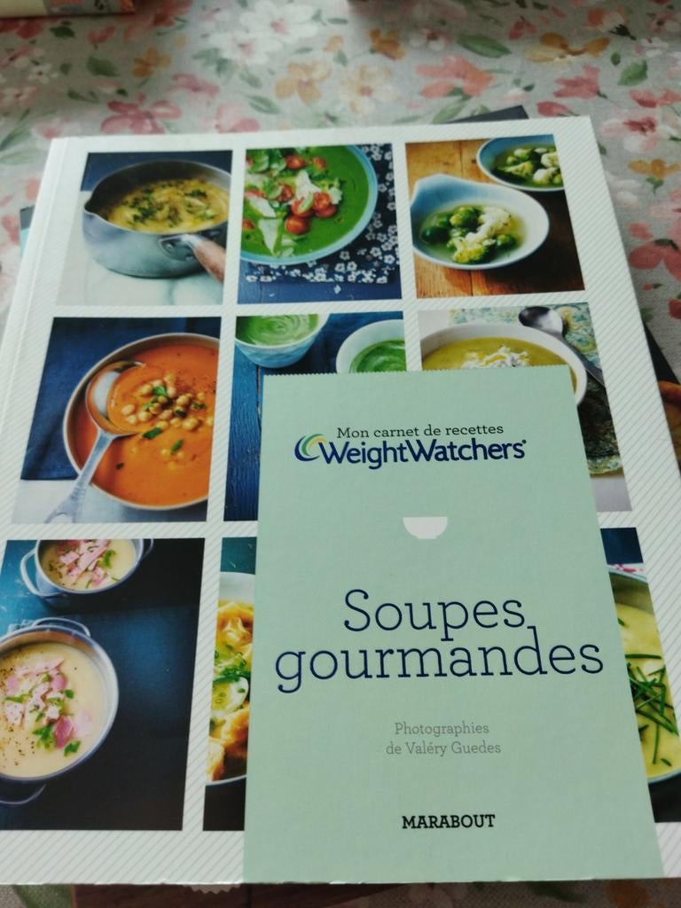 Gourmetsoepen van Weight Watchers, Ophalen of Verzenden, Zo goed als nieuw, Dieet en Voeding, Marabout