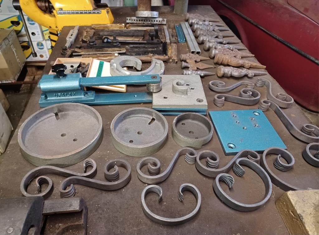 banc pliant pour boucles décoratives, Bricolage & Construction, Enlèvement, Comme neuf