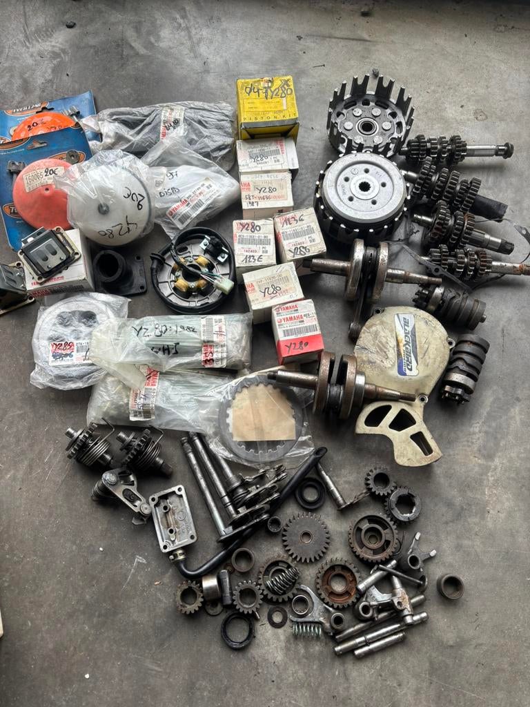 Lot de pièces YAMAHA YZ80-85, Motoren, Ophalen of Verzenden, Gebruikt