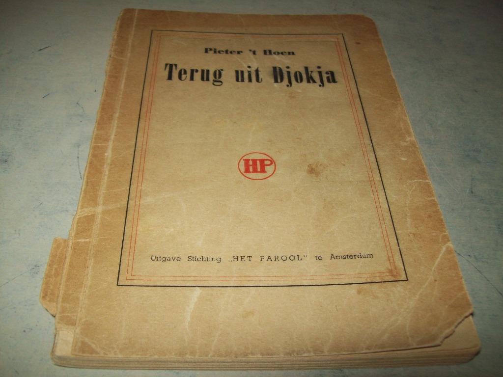 Boek: Pieter t Hoen - Terug uit Djokja (beschadigd), Enlèvement, Utilisé