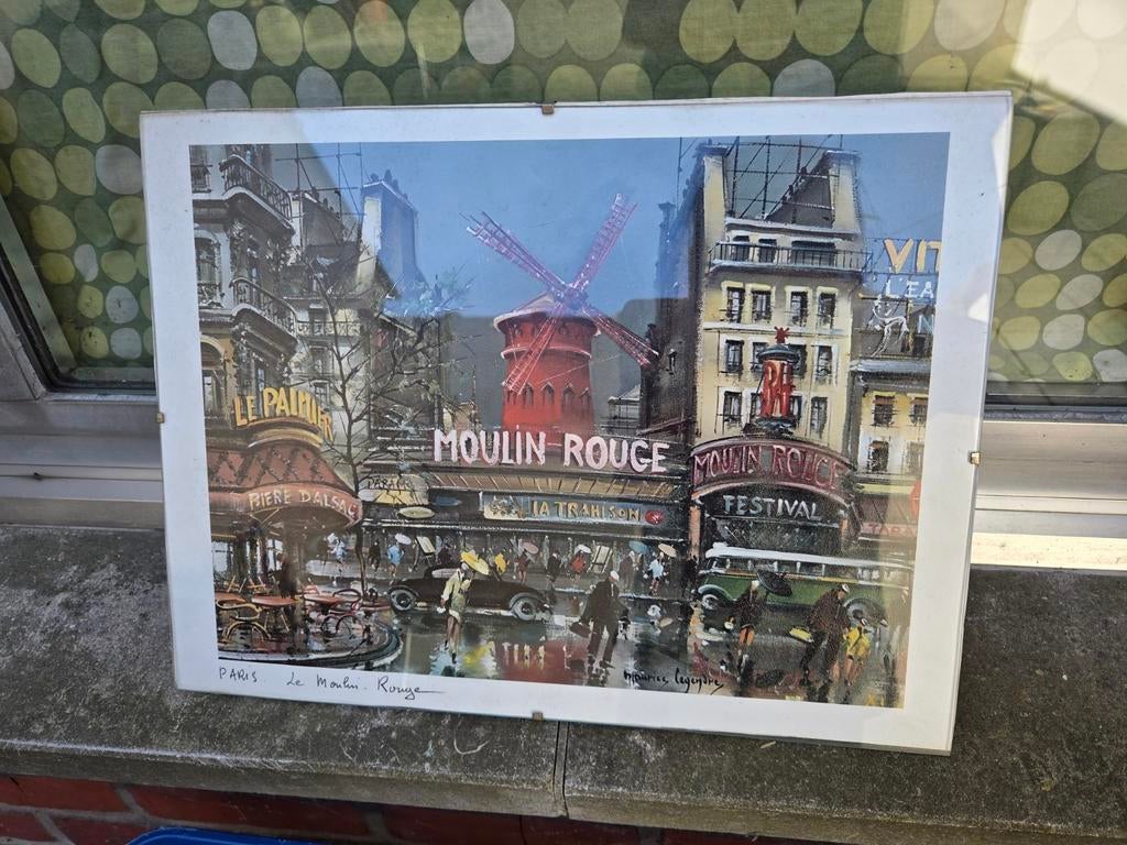 Imprimé Moulin Rouge derrière une vitre., Enlèvement ou Envoi
