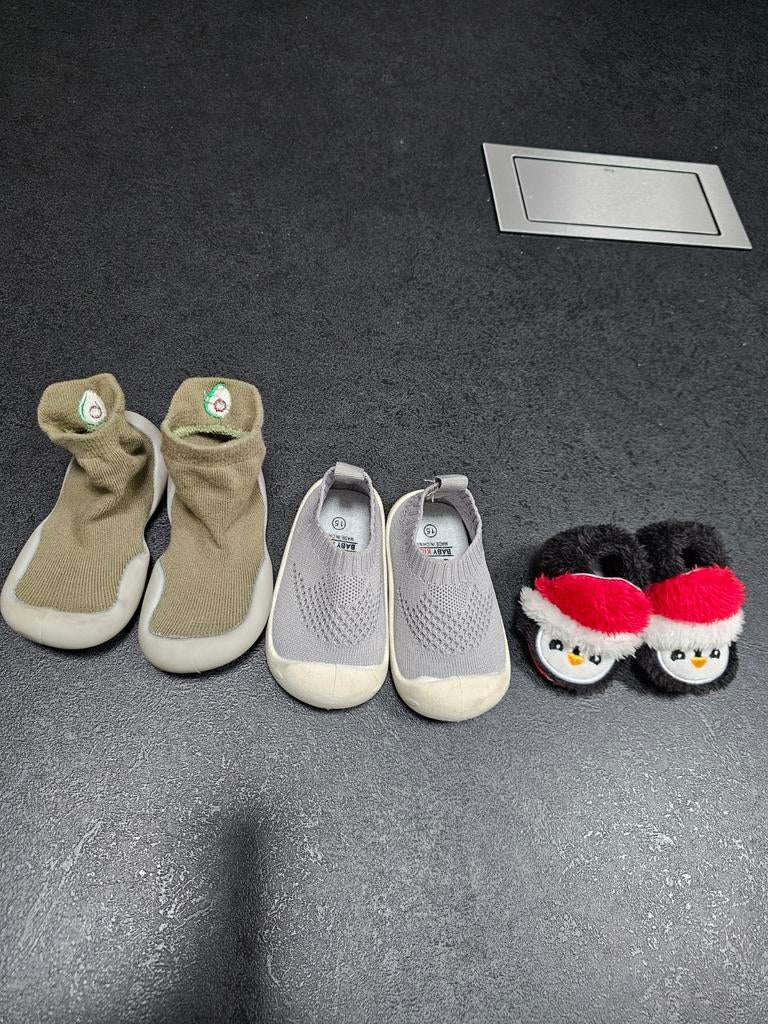 Lot chaussons bébé enfants, Enfants & Bébés, Vêtements de bébé | Chaussures & Chaussettes, Enlèvement