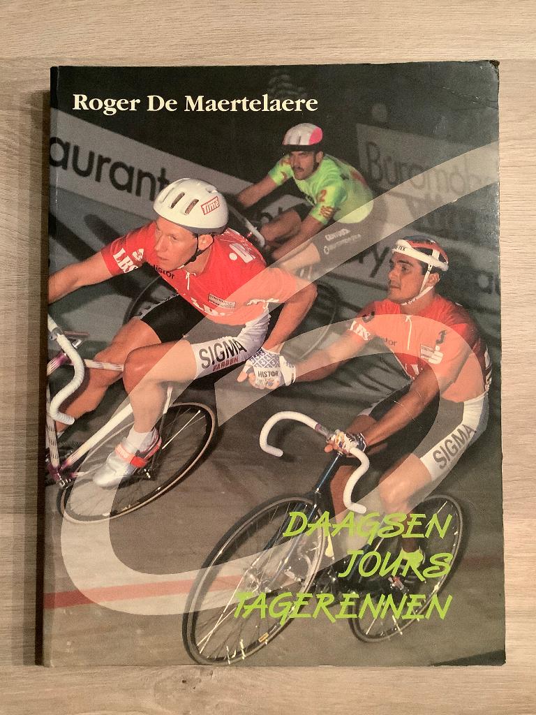 Boek Wielrennen - Zesdaagsen van Roger De Maertelaere, Gelezen, Roger De Maertelaere, Lopen en Fietsen, Ophalen of Verzenden