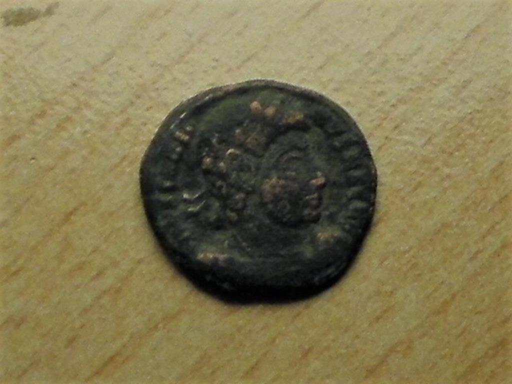 Pièce romaine: CONSTANTIN 1er-Nummus "Gloria Exercitus", Ophalen of Verzenden, Overige landen, Losse munt