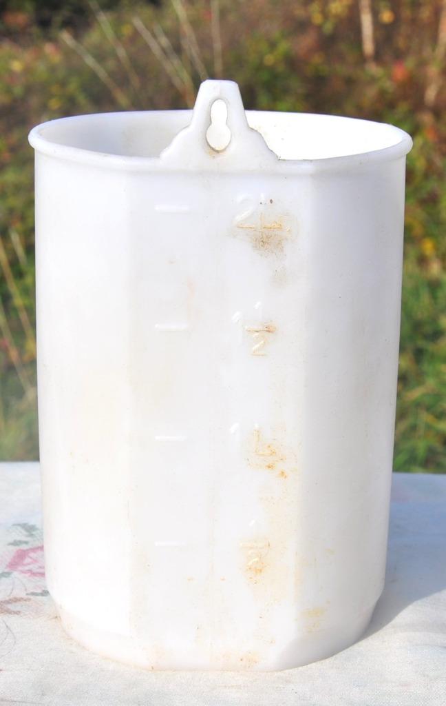 bock de lavement en plastique de 2L sans accessoire, Enlèvement ou Envoi, Utilisé
