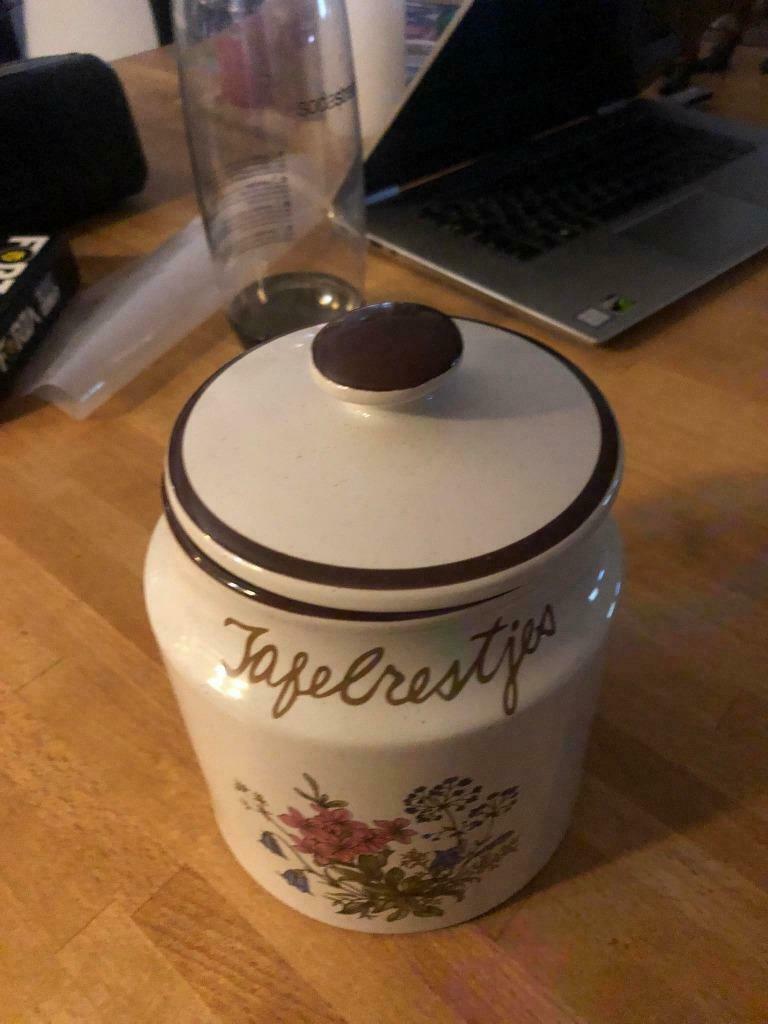 Porseleinen Tafelrestjes potje, Ophalen, Zo goed als nieuw