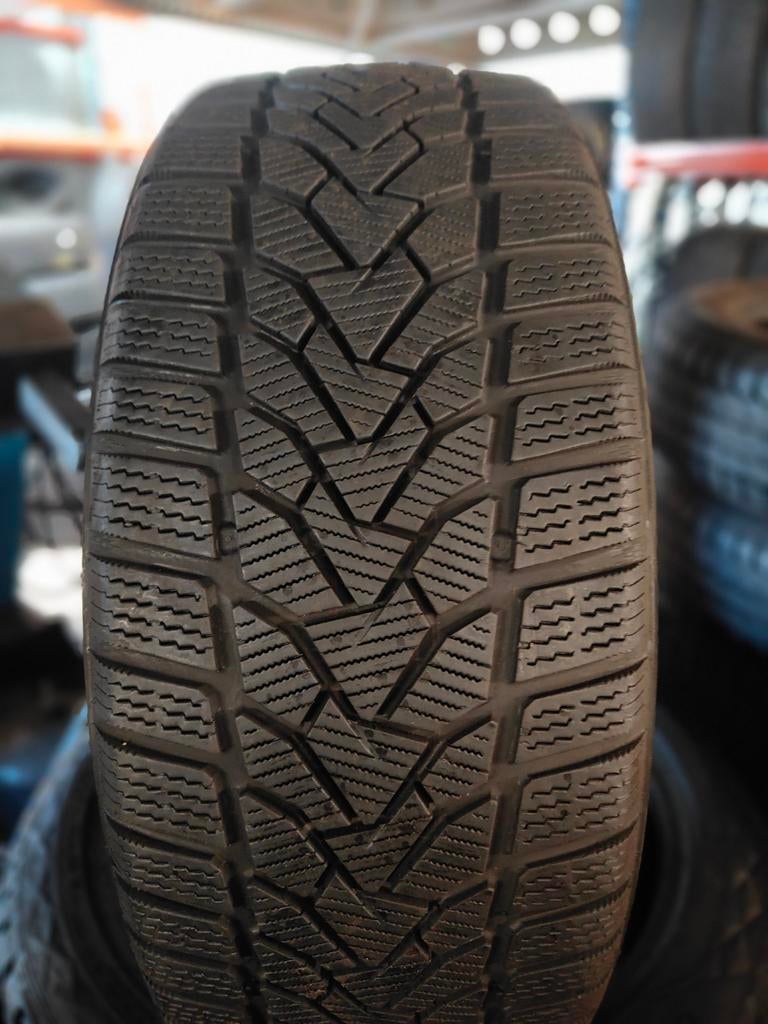 215/45r18 uniroyal 40€ per stuk, Auto-onderdelen, Besturing, Ophalen of Verzenden