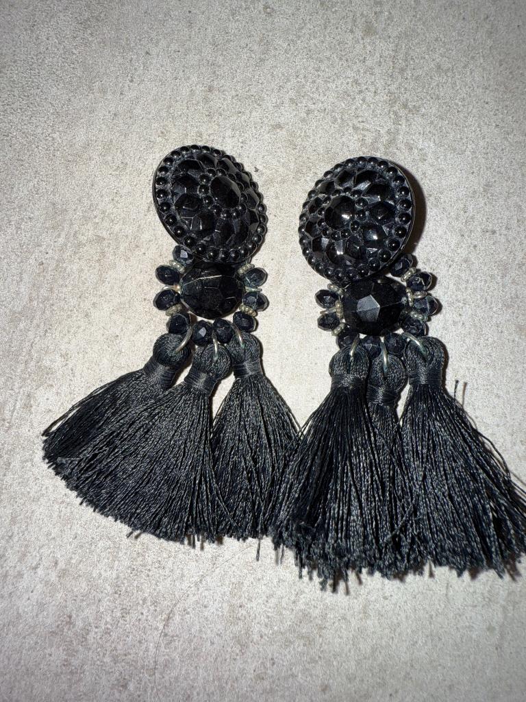 Boucles d’oreilles Aliexpress noir, Bijoux, Sacs & Beauté, Boucles d'oreilles, Enlèvement ou Envoi, Utilisé, Noir