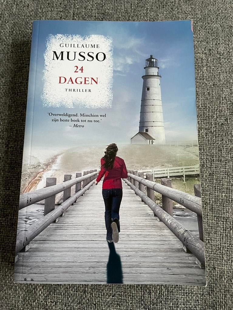 24 dagen   Guillame Musso, Enlèvement ou Envoi, Comme neuf