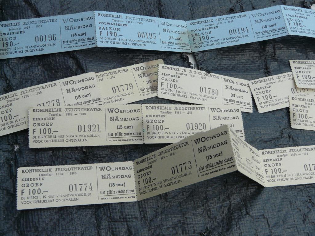 Oude volledige tickets Koninklijk Jeugdtheater 1988-1989, Verzamelen, Ophalen, Gebruikt, Overige typen