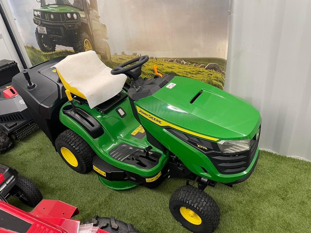 !!Stock verkoop!! Zitmaaier John Deere X117R (nieuw), Jardin & Terrasse, Tondeuses autoportées, Enlèvement, Neuf, Démarrage électrique