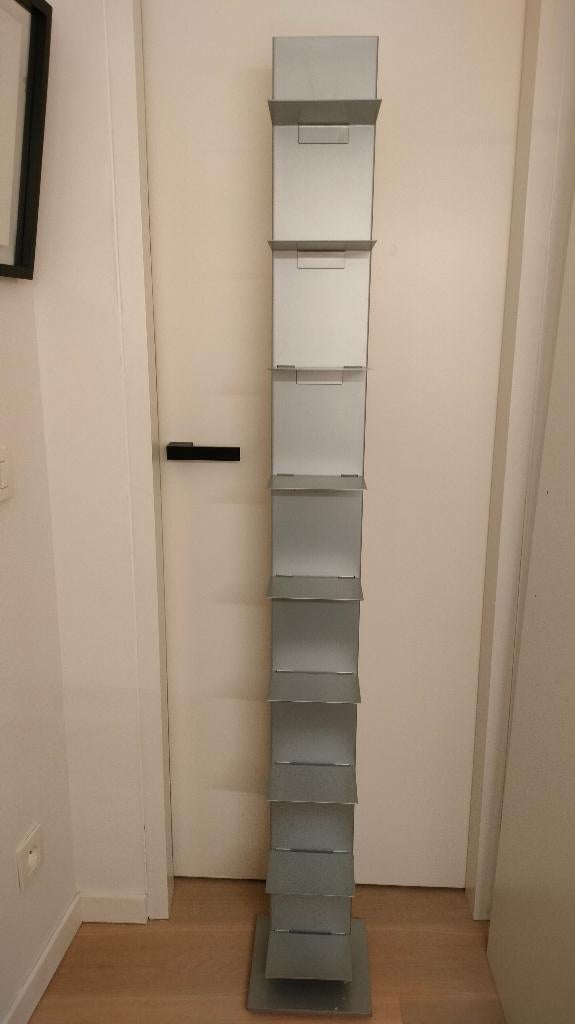 Metalen DVD/CD rek, Huis en Inrichting, Woonaccessoires | Cd- en Dvd-rekken, Ophalen, 75 tot 150 discs, Zo goed als nieuw, Metaal