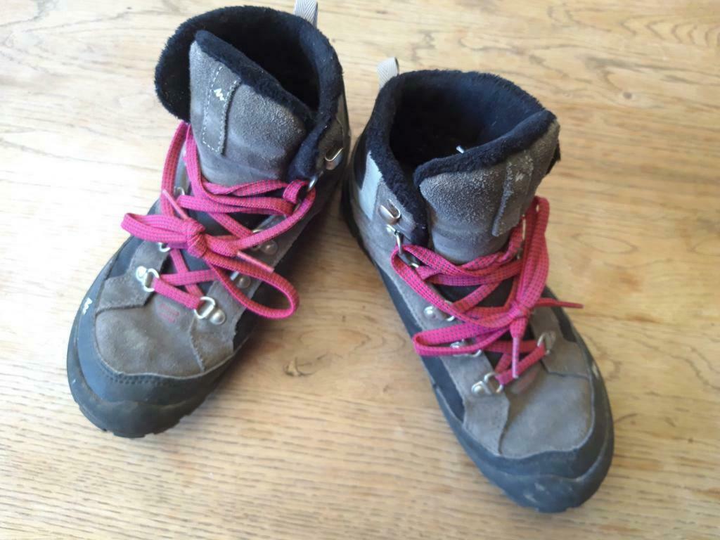 Chaussures randonnée Quechua pointure 36, Enfants & Bébés, Enlèvement ou Envoi, Utilisé, Chaussures de sport, Fille