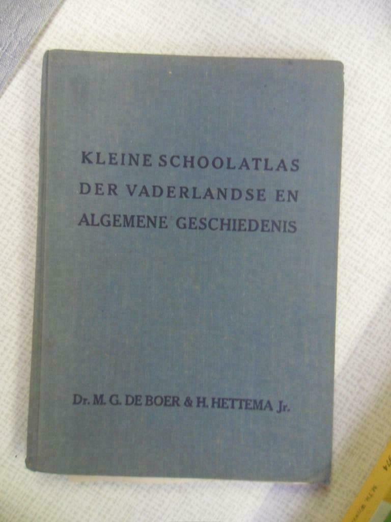 kleine schoolatlas der vaderlandse en algemene geschiedenis, Boeken, Ophalen of Verzenden, Zo goed als nieuw