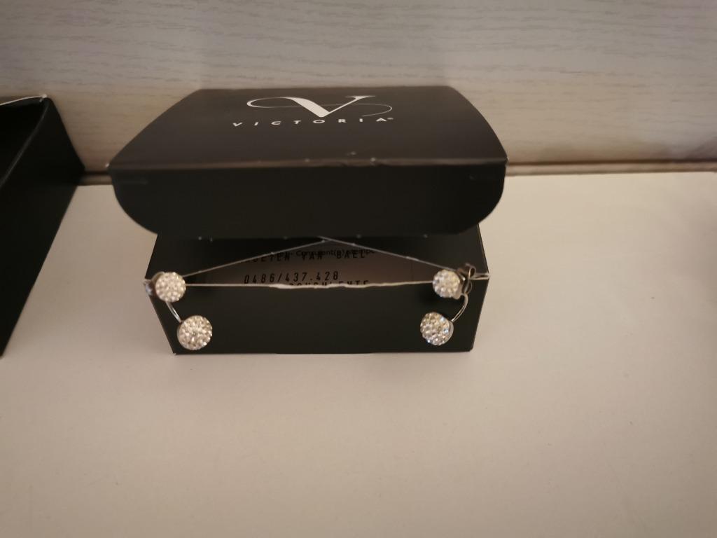 Oorringen, Handtassen en Accessoires, Ophalen, Zo goed als nieuw, Knopjes of Stekers