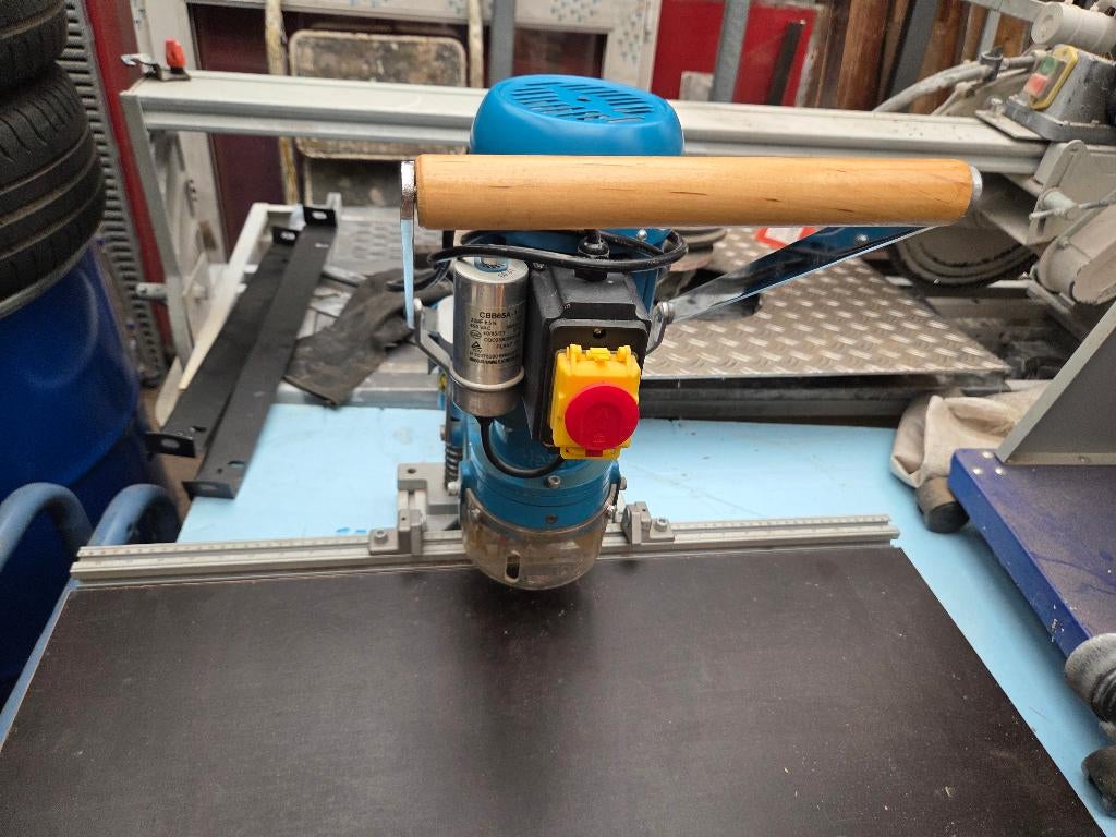 scharnierboor machine hettich, Enlèvement, Utilisé
