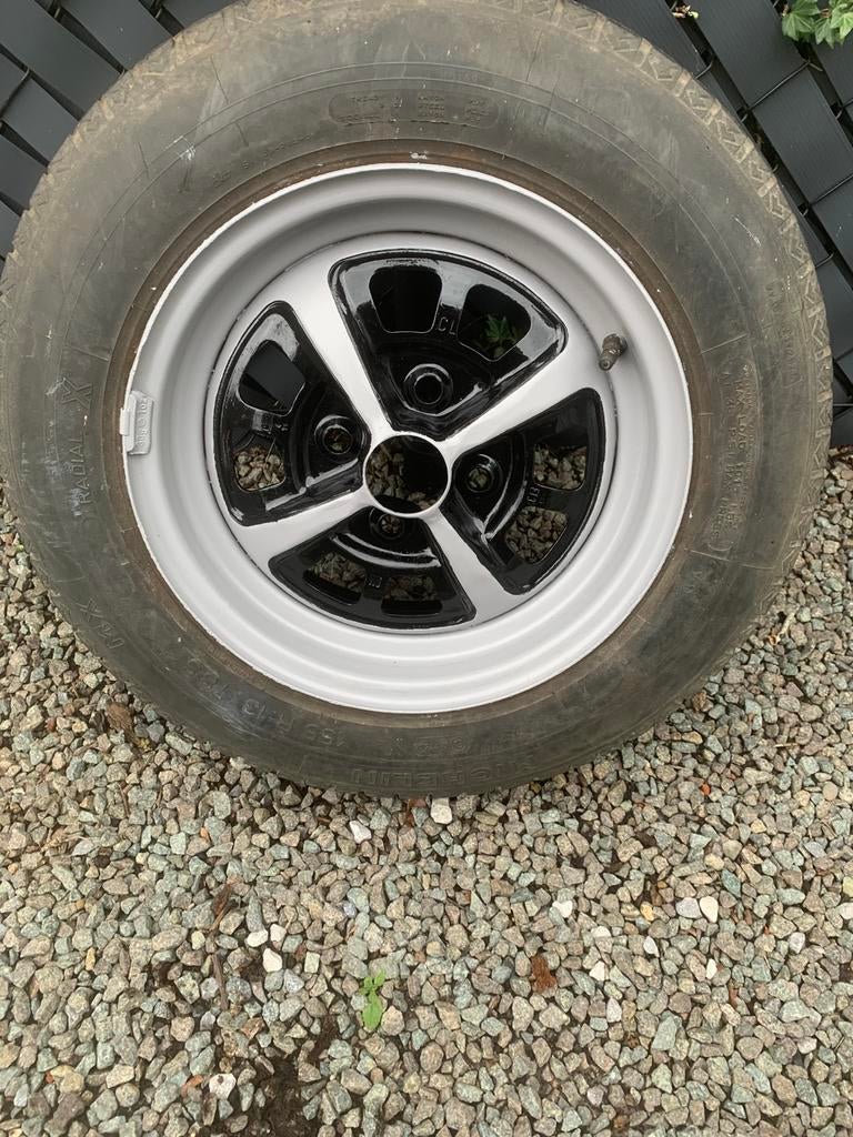 OPEL VELG  SRgm 5,5 x 13 et 37. 1 met band op 1 stuk beschik, Autos : Pièces & Accessoires, Pneus & Jantes, Enlèvement, Utilisé