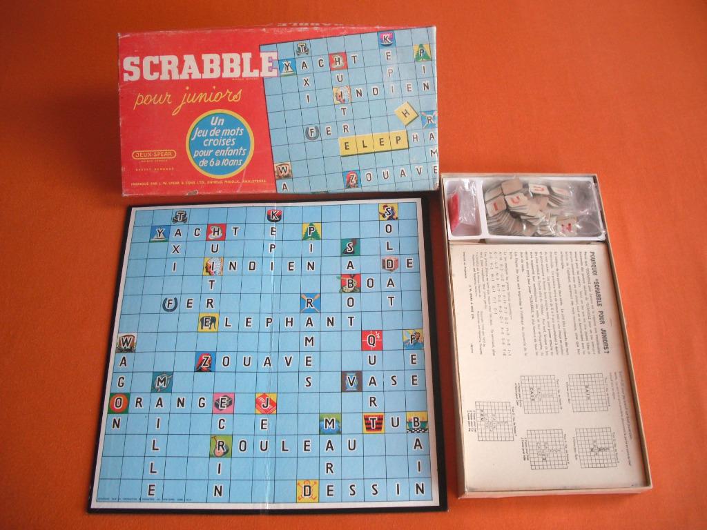 JEUX SPEAR : * SCRABBLE * POUR JUNIORS *, Trois ou quatre joueurs, Enlèvement ou Envoi, Utilisé