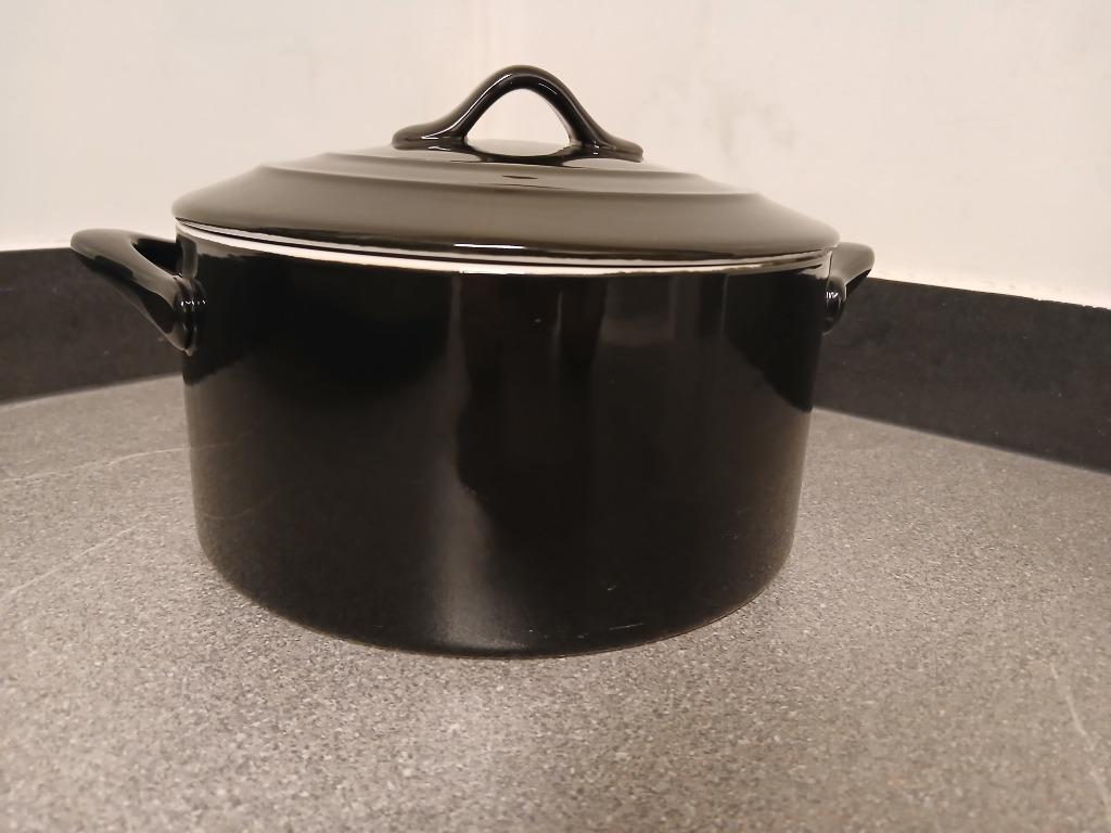 Plat à four de haute qualité + couvercle neuf !, Maison & Meubles, Cuisine | Casseroles & Poêles, Enlèvement ou Envoi, Neuf, Autres matériaux