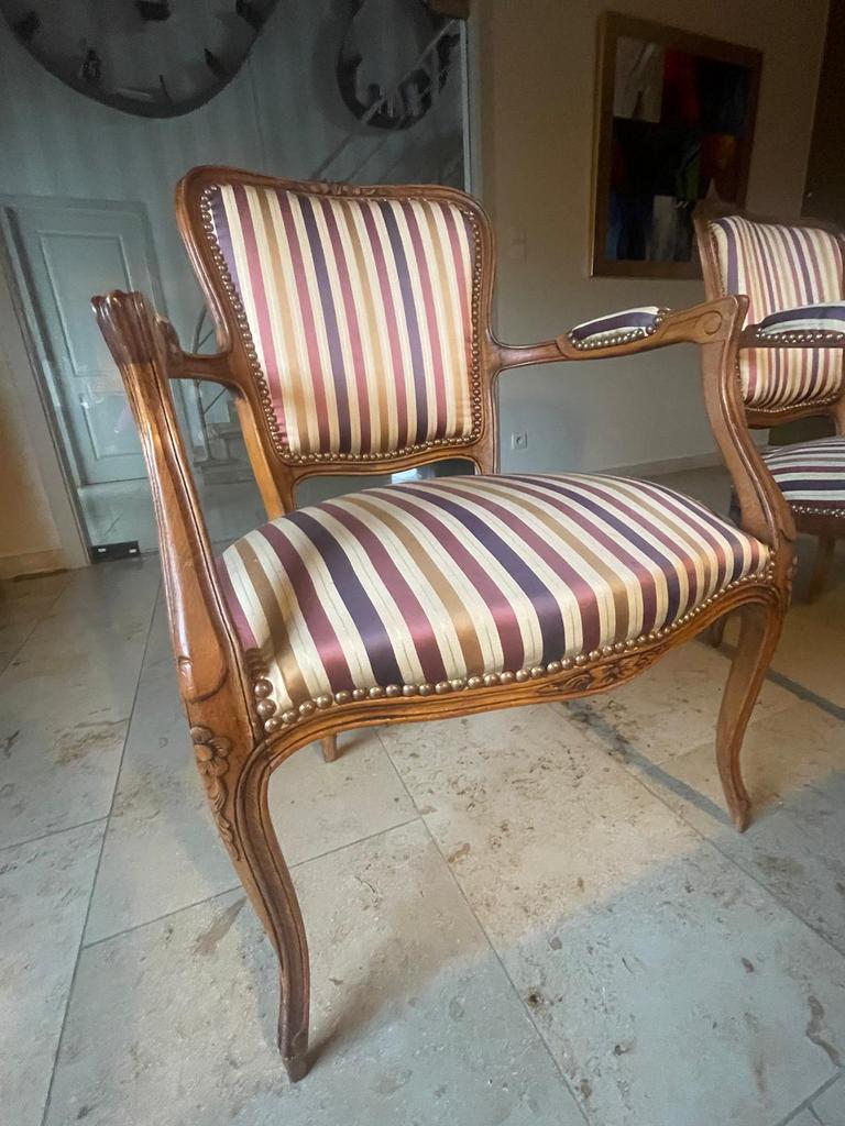 Set van 2 klassieke Louis XV stijl fauteuils –geherstoffeerd, Antiquités & Art, Antiquités | Meubles | Chaises & Canapés, Enlèvement