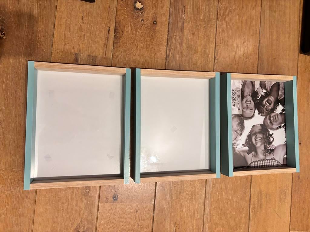 3 fotokaders pastelgroen+hout 20x25 cm, Ophalen of Verzenden, Gebruikt