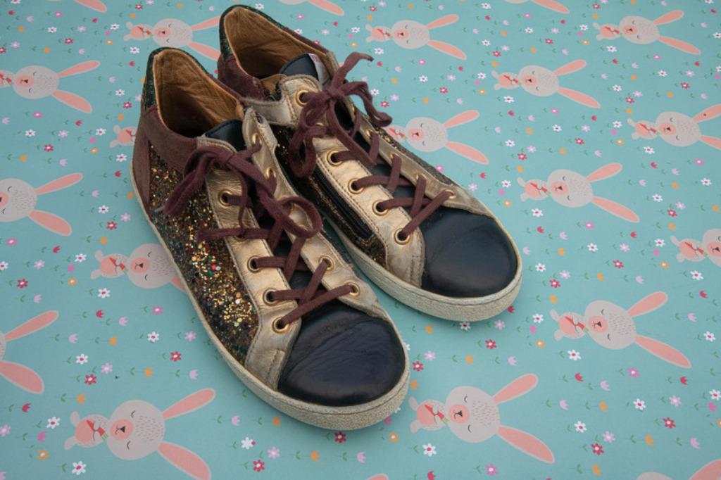 Sneakers Pom D’Api blauw bordeaux glitter maat 35, Kinderen en Baby's, Kinderkleding | Schoenen en Sokken, Gebruikt, Schoenen