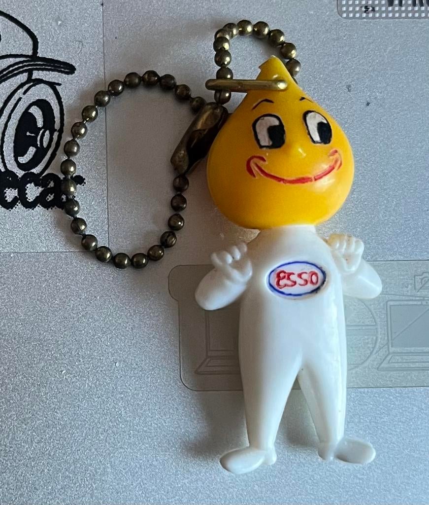 Mooie zeldzame oude ESSO sleutelhanger voor uw oldtimer, Ophalen of Verzenden, Gebruikt