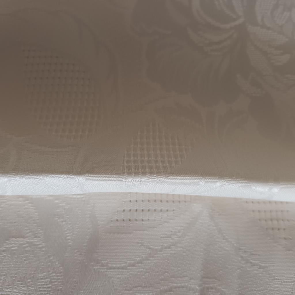 Tafellaken Damast 90 op 140 cm, Ophalen of Verzenden, Nieuw, Tafelkleed of Tafelzeil