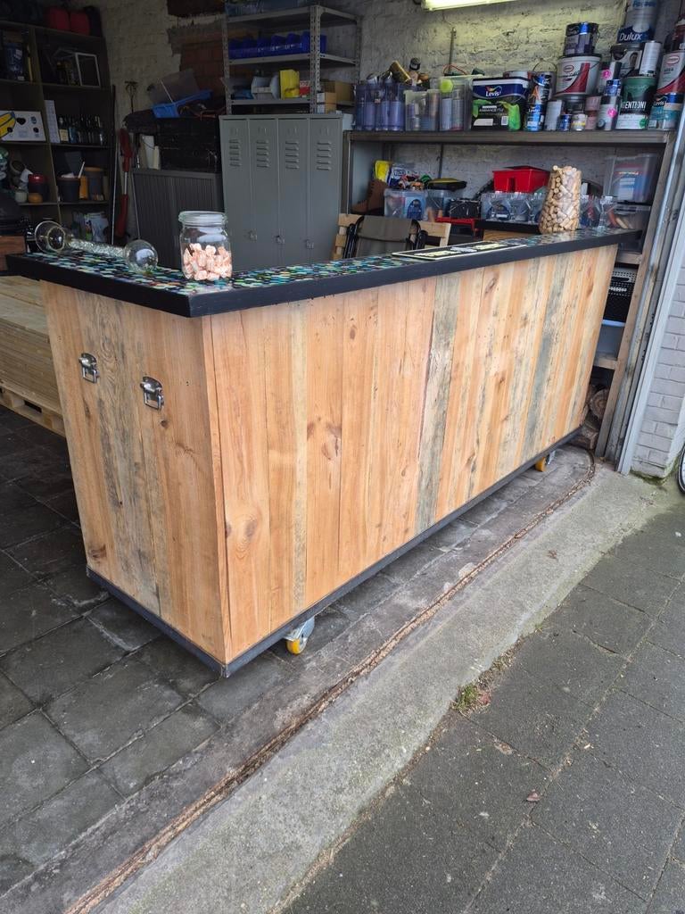 Buiten bar op wielen., Huis en Inrichting, Ophalen