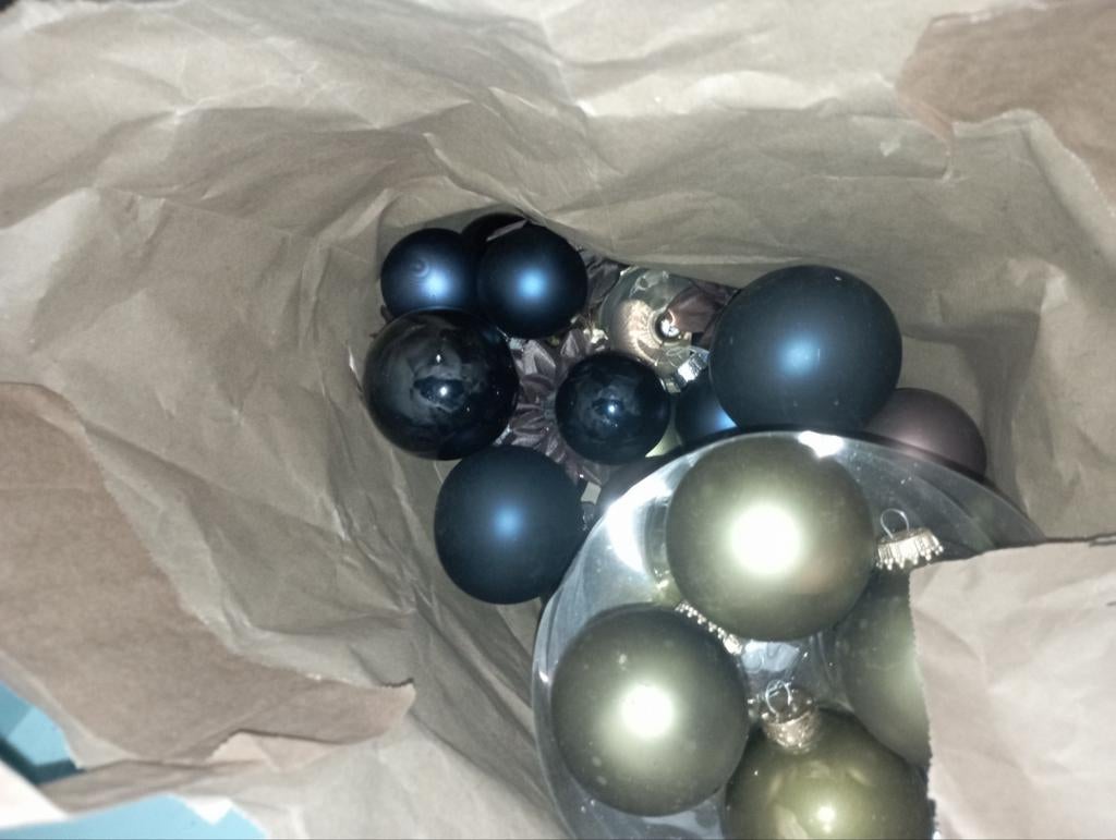 Boules de Noël et fleurs et oiseaux avec clip, Divers, Enlèvement ou Envoi, Comme neuf