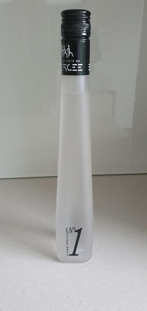 Eau de vie poire william n°1, Collections, Enlèvement ou Envoi, Neuf
